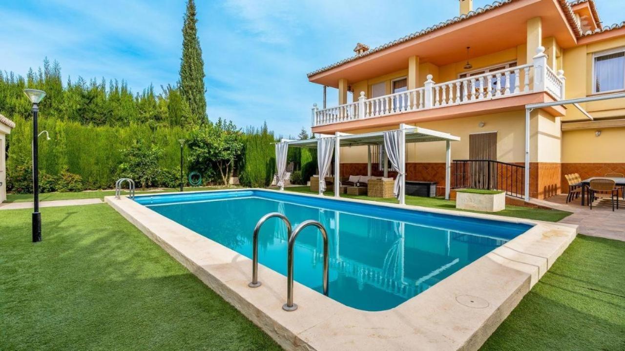 Villa De La Acacia Gojar Eksteriør bilde