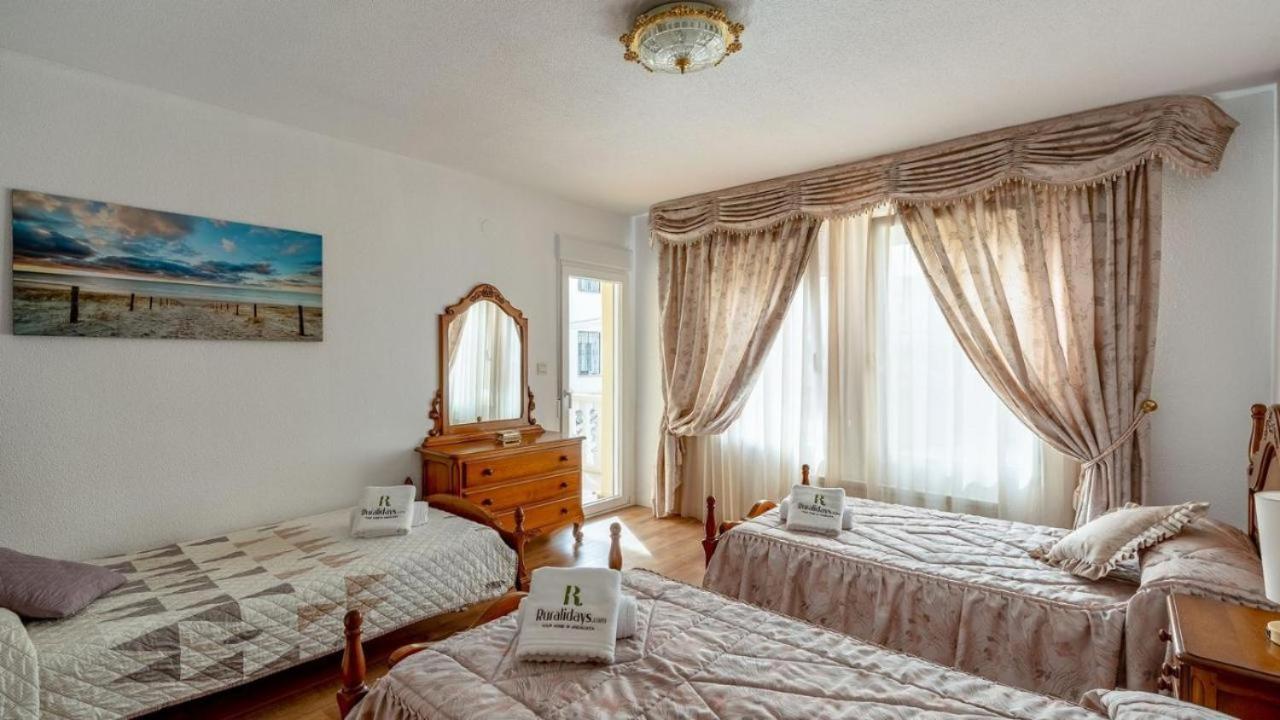Villa De La Acacia Gojar Eksteriør bilde