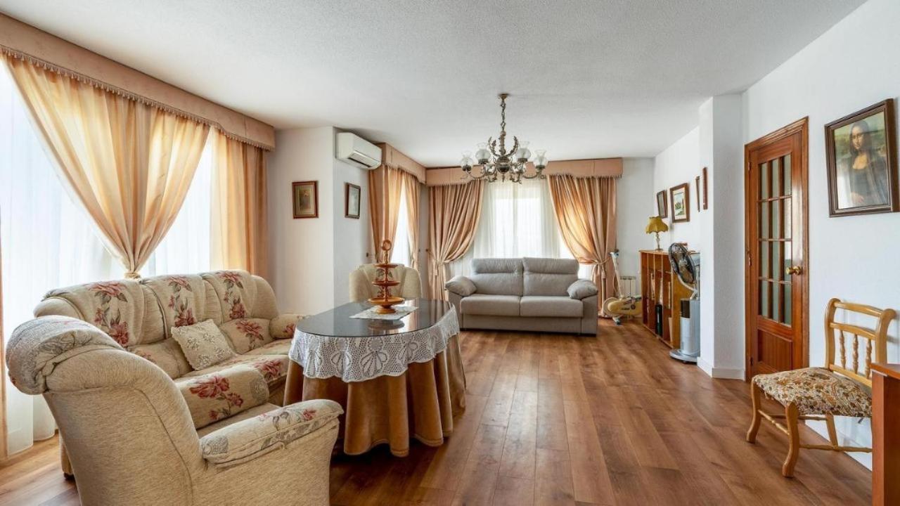 Villa De La Acacia Gojar Eksteriør bilde