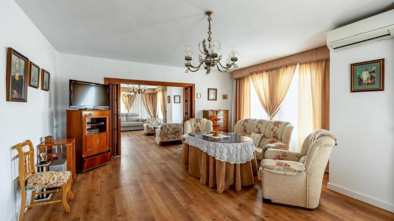 Villa De La Acacia Gojar Eksteriør bilde