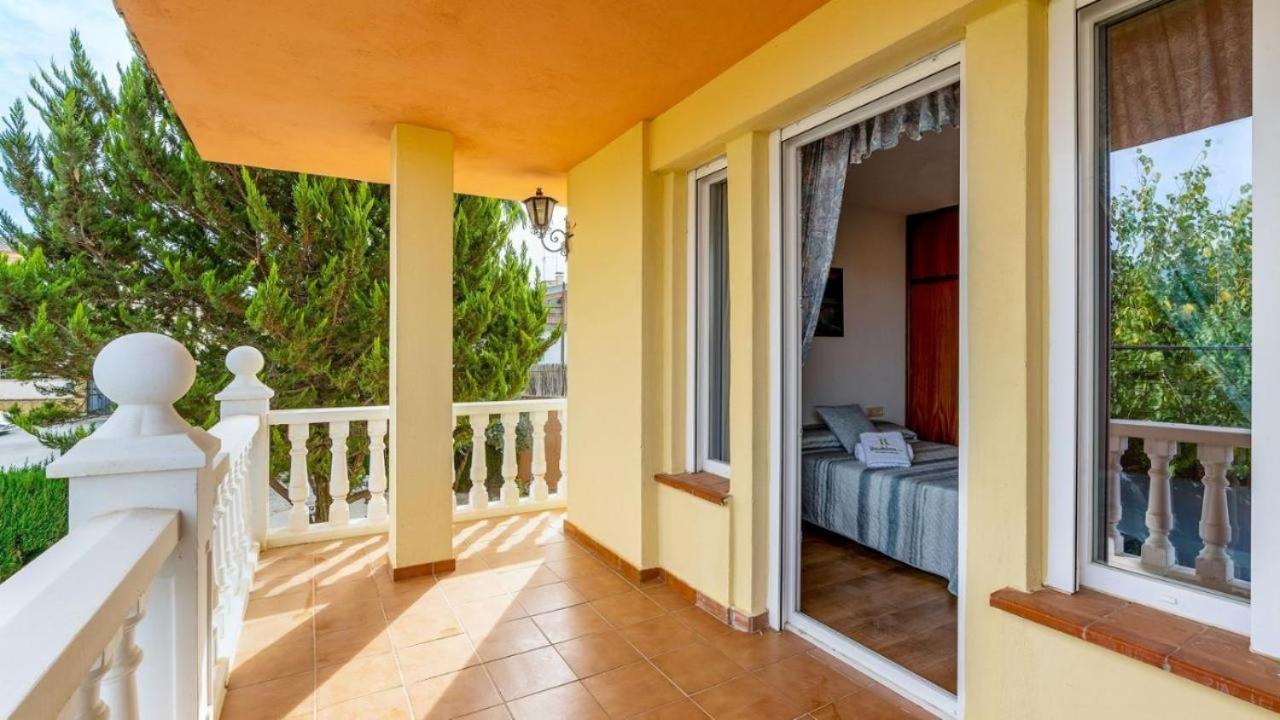 Villa De La Acacia Gojar Eksteriør bilde